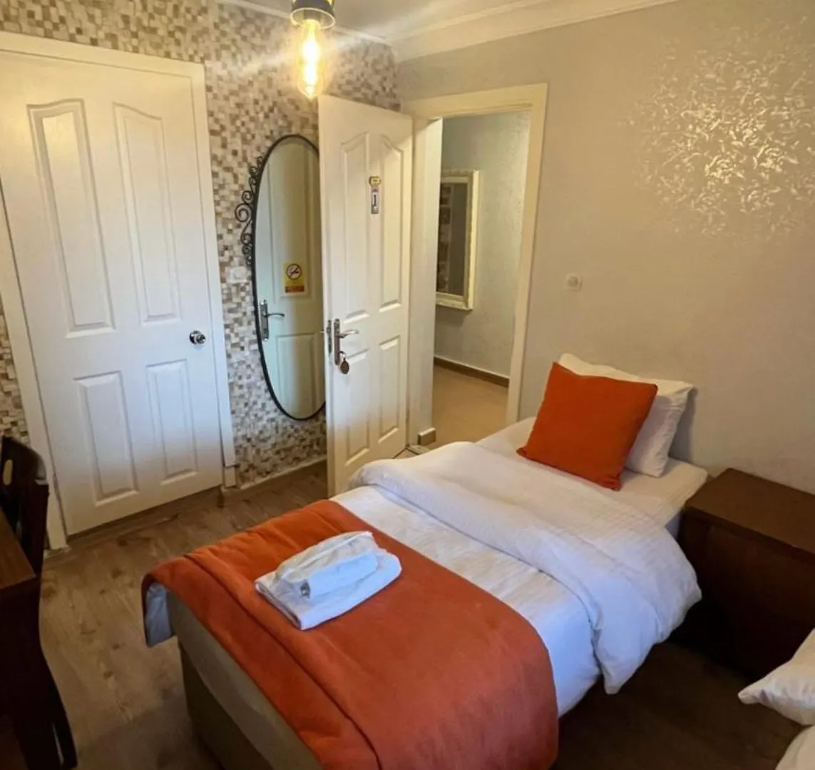 Hotel Foca Antik Otel