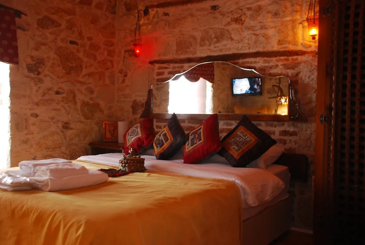 Foca Antik Otel