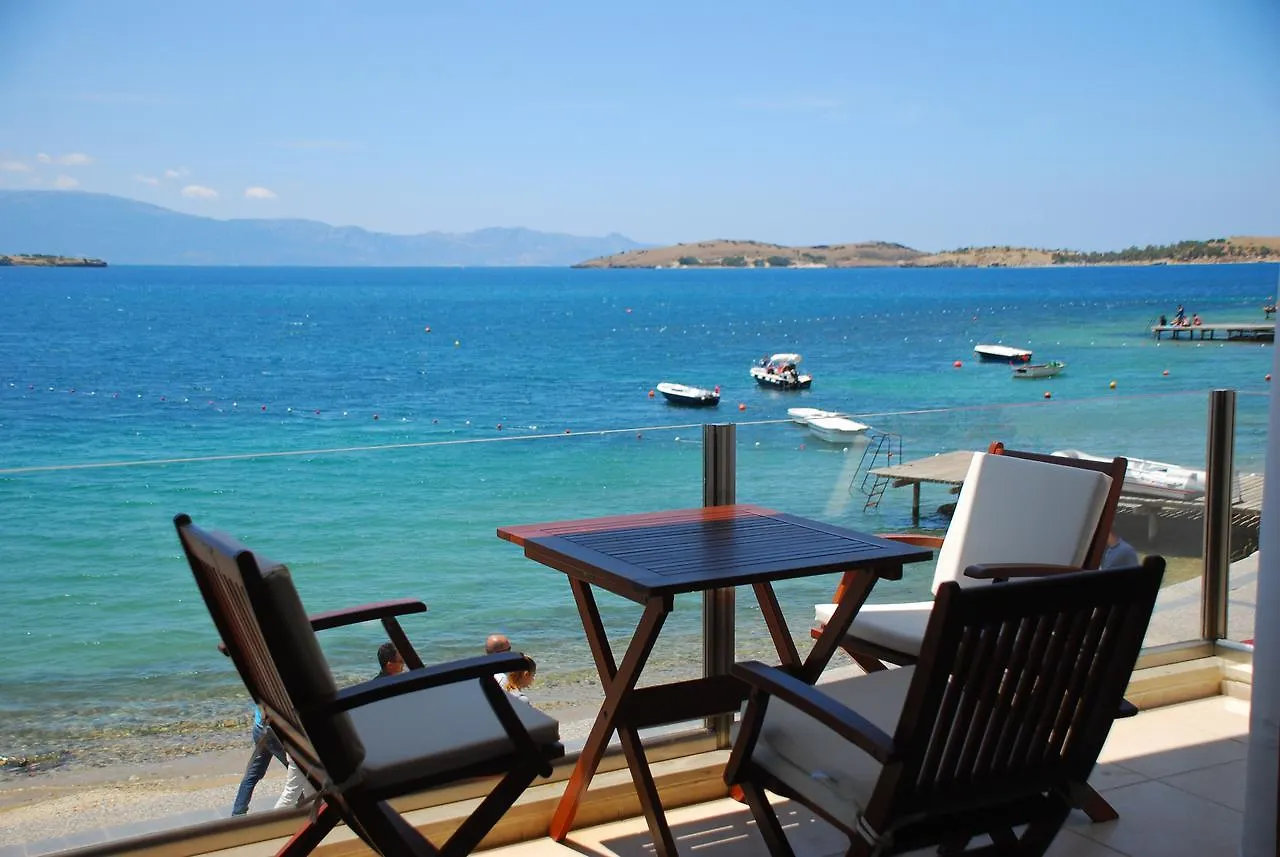 Foca Antik Otel Hotel